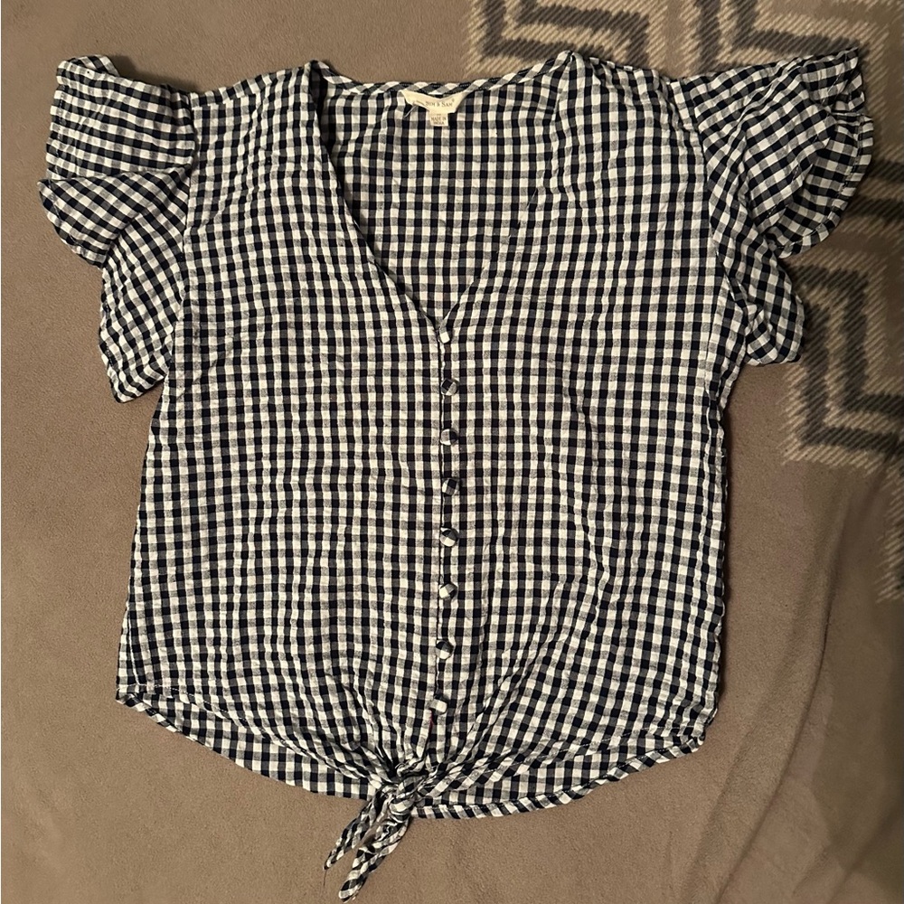 Button Up Top
